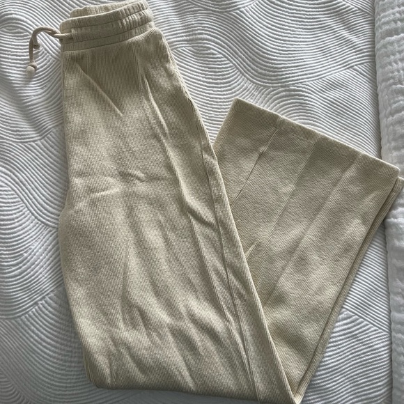 Zara Knit Wide Leg Pants - Picture 2 of 4